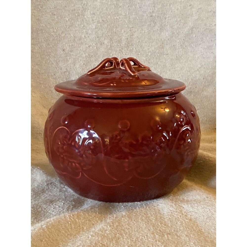 Xi'a Xi'ang Maroon lidded ginger jar